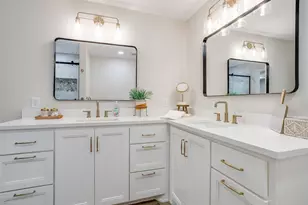 622 N Crockett St, Granbury, TX 76048 - Photo 19