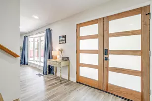 622 N Crockett St, Granbury, TX 76048 - Photo 3