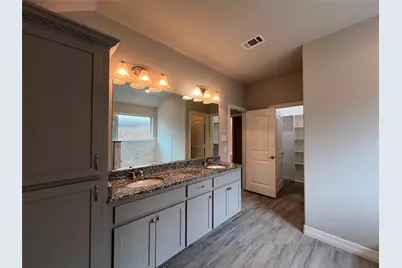 148 Frank Street, Greenville, TX 75402 - Photo 7