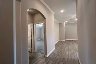 148 Frank St, Greenville, TX 75402 - Photo 9