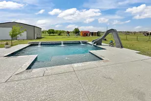 208 Crest Ln, Decatur, TX 76234 - Photo 33