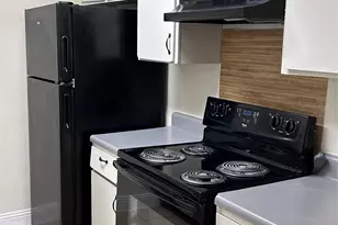 605 McQueary St, Arlington, TX 76012 - Photo 1