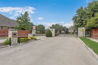 8609 Old Oak Drive, Irving, TX 75063 - Photo 19