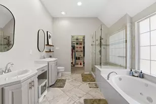 8609 Old Oak Dr, Irving, TX 75063 - Photo 11