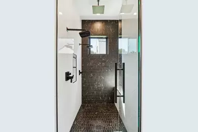 1835 Creekview Court, Argyle, TX 76226 - Photo 19