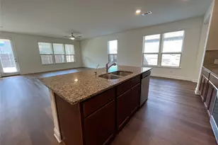 920 Waggoner Dr, Aubrey, TX 76227 - Photo 13