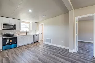 112 Private Road 1307, Bridgeport, TX 76426 - Photo 13