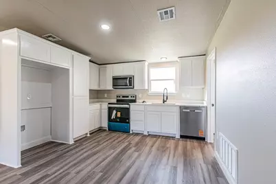 112 Private Road 1307, Bridgeport, TX 76426 - Photo 11