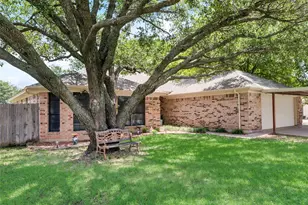 579 S Hitt St, Boyd, TX 76023 - Photo 3