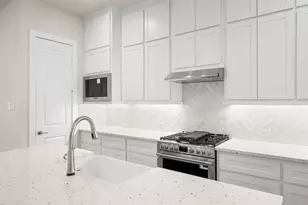 1818 Wittington Pl, Farmers Branch, TX 75234 - Photo 11