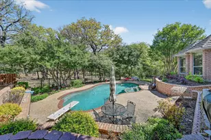 2701 Massachusetts Bay Dr, Arlington, TX 76001 - Photo 3