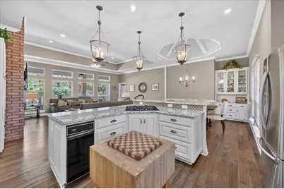 2701 Massachusetts Bay Drive, Arlington, TX 76001 - Photo 5