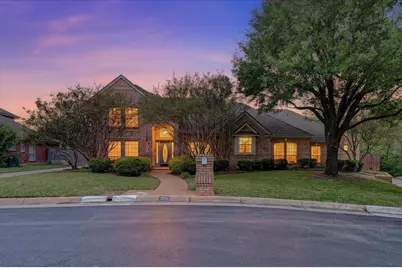 2701 Massachusetts Bay Drive, Arlington, TX 76001 - Photo 1