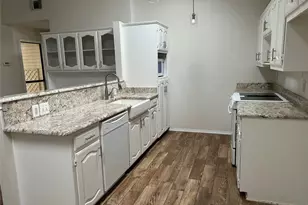 3216 Laurel Oaks Ct, Garland, TX 75044 - Photo 3