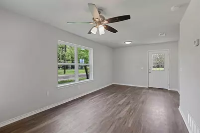 317 Jones Street, Bonham, TX 75418 - Photo 5