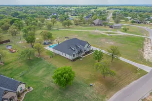 150 Las Brisas Dr, Decatur, TX 76234 - Photo 29