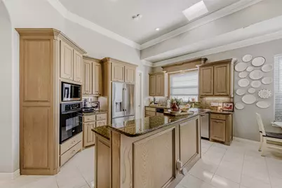 1000 Villa Drive, Fort Worth, TX 76120 - Photo 17