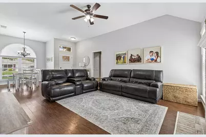 906 Bayfield Drive, Denton, TX 76209 - Photo 3