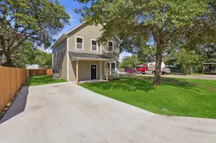 821 Harness Trail, Granbury, TX 76049 - Photo 3