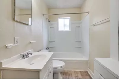 512 S Delaware Street #3, Irving, TX 75060 - Photo 9
