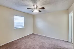 512 S Delaware St, Irving, TX 75060 - Photo 7