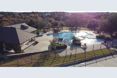 8213 Fullerton Drive, Cleburne, TX 76033 - Photo 21