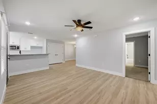 1523 W Bond St, Denison, TX 75020 - Photo 7