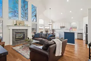 8301 Bartley Cir, Plano, TX 75025 - Photo 9