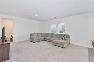 1660 Hossler Trl, Fort Worth, TX 76052 - Photo 9