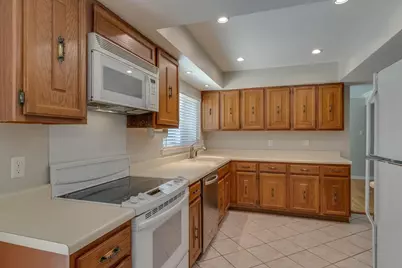 602 Heather Wood Drive, Grapevine, TX 76051 - Photo 11