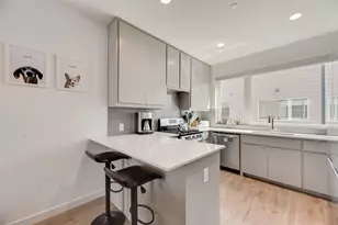 4705 Bryan St, Dallas, TX 75204 - Photo 9