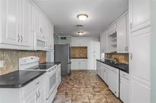 3558 South Dr, Fort Worth, TX 76109 - Photo 7