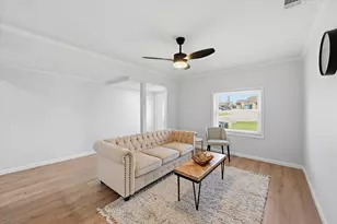 330 W Vinyard Rd, Duncanville, TX 75137 - Photo 3