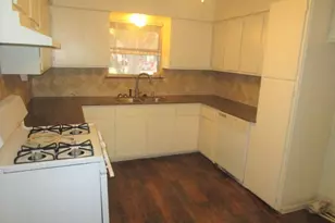 1210 McDonald Dr, Garland, TX 75041 - Photo 11