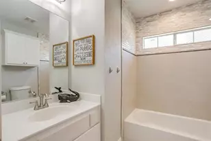 4641 Poplar Ridge Dr, Fort Worth, TX 76123 - Photo 9