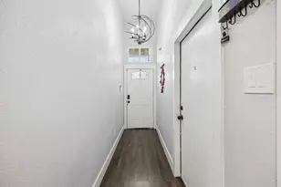 705 Lynnfield Dr, Arlington, TX 76014 - Photo 9