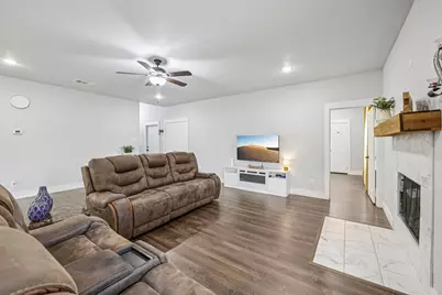 705 Lynnfield Drive, Arlington, TX 76014 - Photo 13