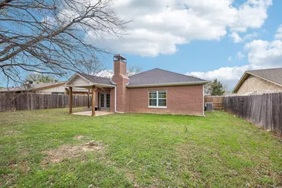 705 Lynnfield Drive, Arlington, TX 76014 - Photo 35