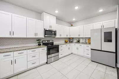 705 Lynnfield Drive, Arlington, TX 76014 - Photo 3