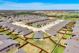 321 Sedalia Trl, Justin, TX 76247 - Photo 33