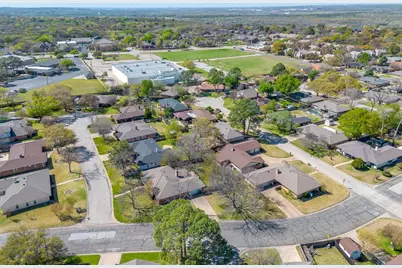 1001 Field Crest Court, Arlington, TX 76012 - Photo 39