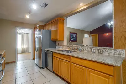 1001 Field Crest Court, Arlington, TX 76012 - Photo 15