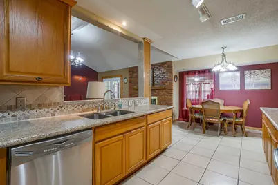 1001 Field Crest Court, Arlington, TX 76012 - Photo 17