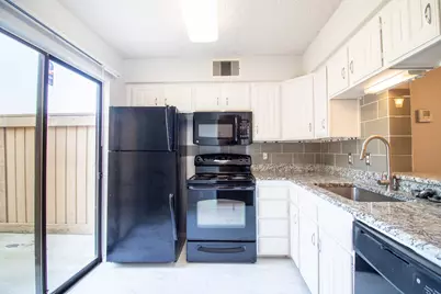 4777 Cedar Springs Road #4D, Dallas, TX 75219 - Photo 5