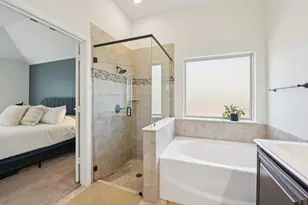 1811 Sunflower Dr, Glenn Heights, TX 75154 - Photo 23