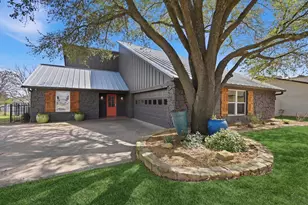 519 Kiowa Dr W, Lake Kiowa, TX 76240 - Photo 5