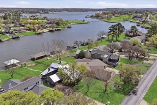 519 Kiowa Dr W, Lake Kiowa, TX 76240 - Photo 33