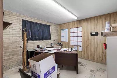 2305 N Main Street, Cleburne, TX 76033 - Photo 25