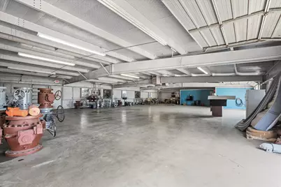 2305 N Main Street, Cleburne, TX 76033 - Photo 9