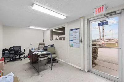 2305 N Main Street, Cleburne, TX 76033 - Photo 7